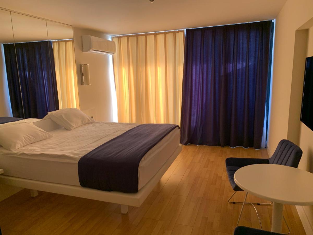 Smart Aparthotel Orbi City Batumi Kültér fotó
