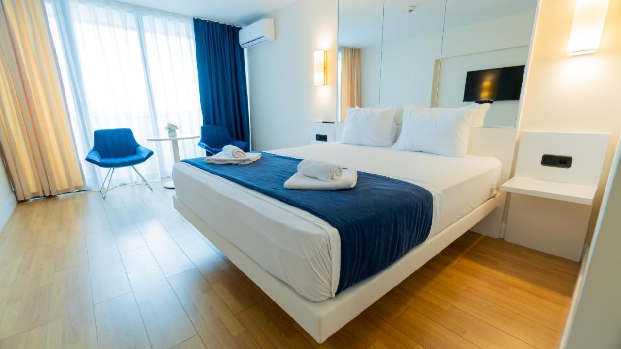 Smart Aparthotel Orbi City Batumi Kültér fotó