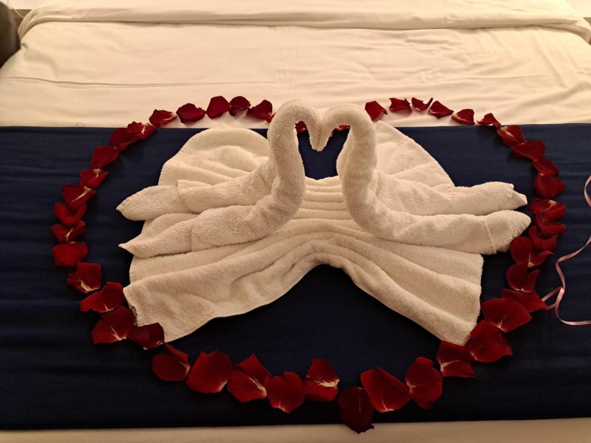 Smart Aparthotel Orbi City Batumi Szoba fotó