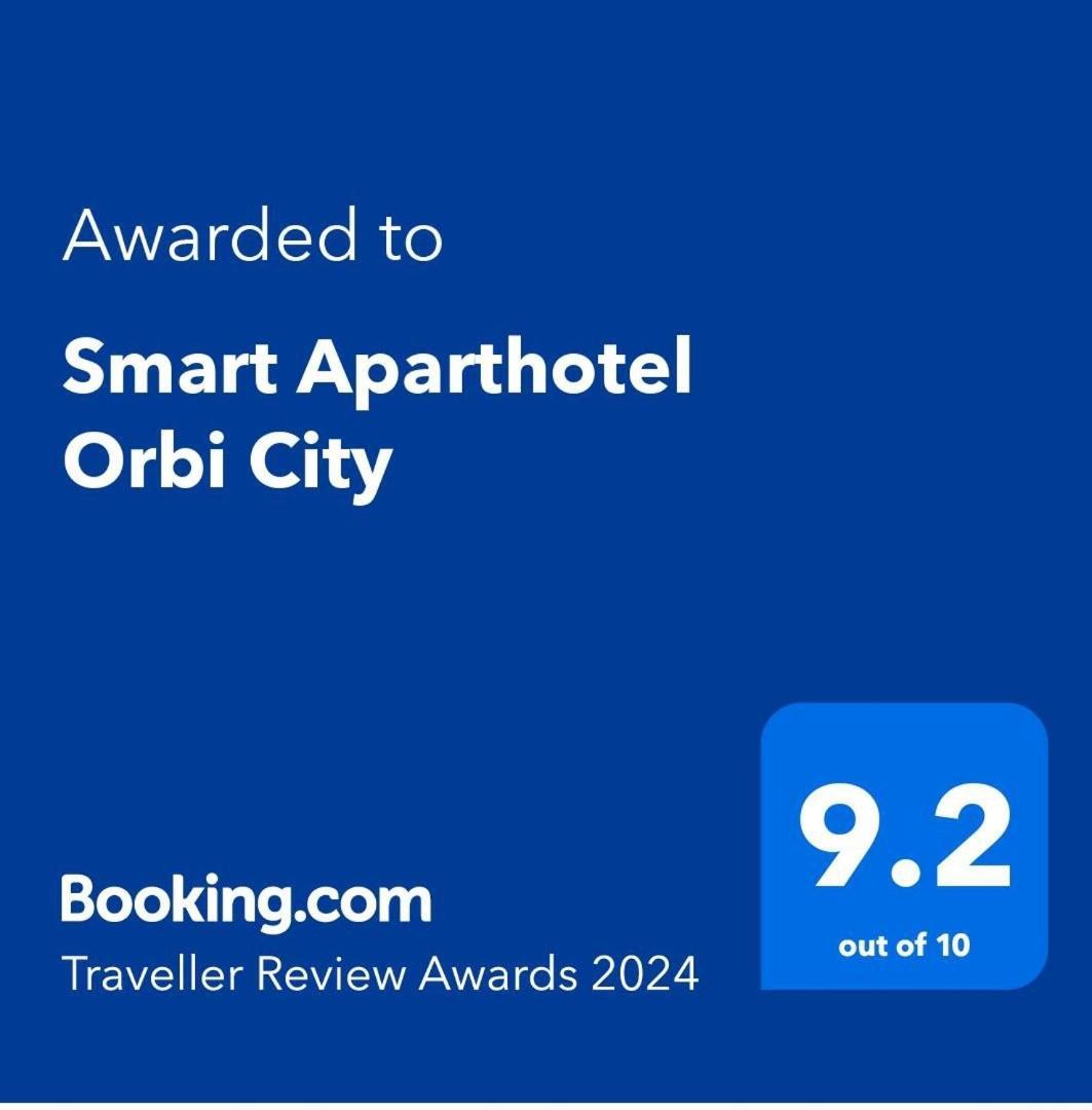 Smart Aparthotel Orbi City Batumi Kültér fotó